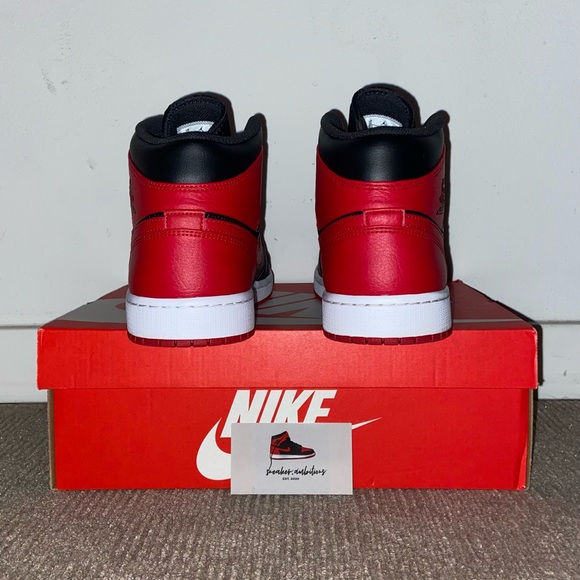 SOLD ❌ Jordan 1 Mid Banned Size 13 - Picture 4 of 5